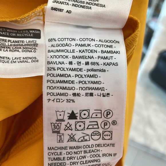 LEVI’S slight crop Junie Mutton Puff long sleeve blouse top Mustard size Large - Picture 10 of 12